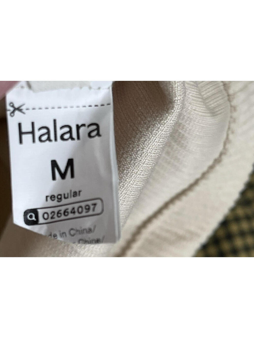 NWOT Halara High Waisted 2 -in-1 A-Line Mini Corduroy Casual Skirt Skort Sz M - Picture 4 of 6